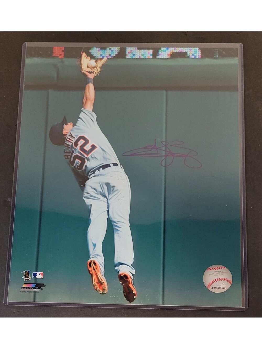 Quintin Berry Detroit Tigers MLB Autographed Signed 8"x10" Photo